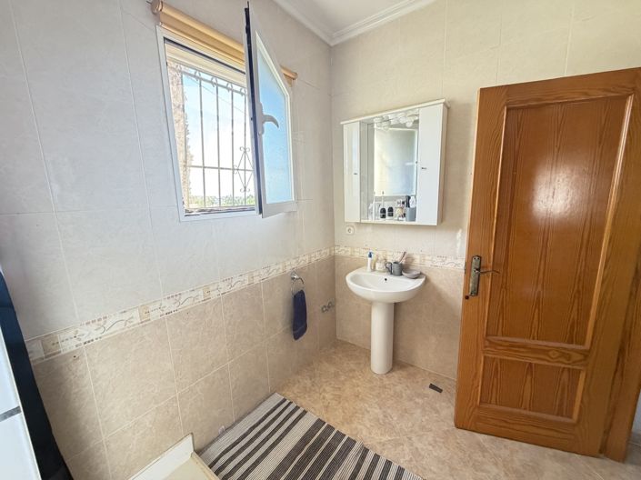 Image No.30-7 Bed Villa for sale