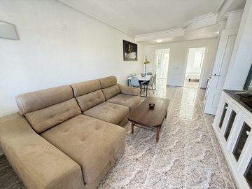 16215img4216