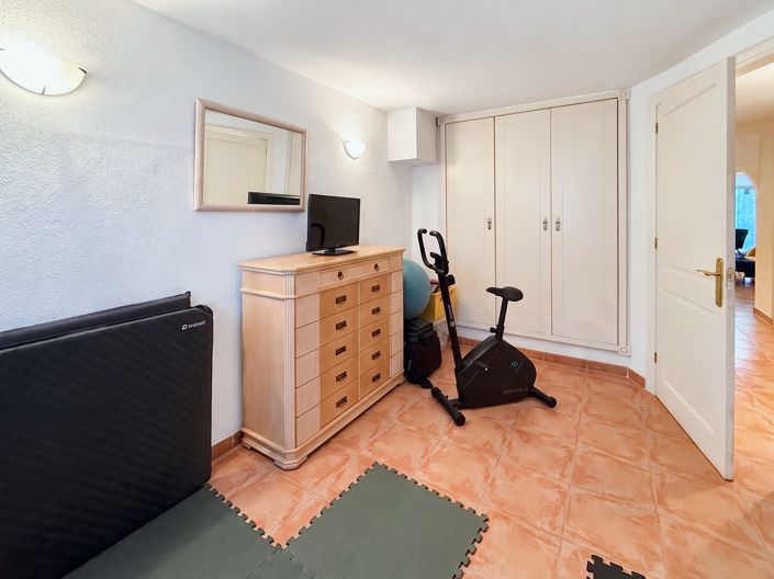 Image No.29-4 Bed Townhouse for sale
