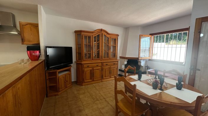 Image No.17-2 Bed Townhouse for sale