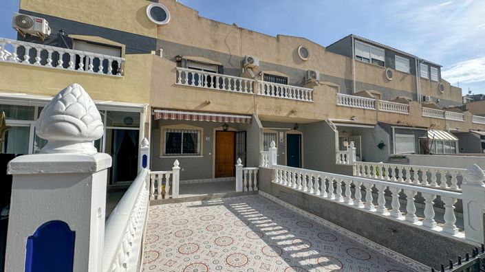 Image No.2-2 Bed Townhouse for sale