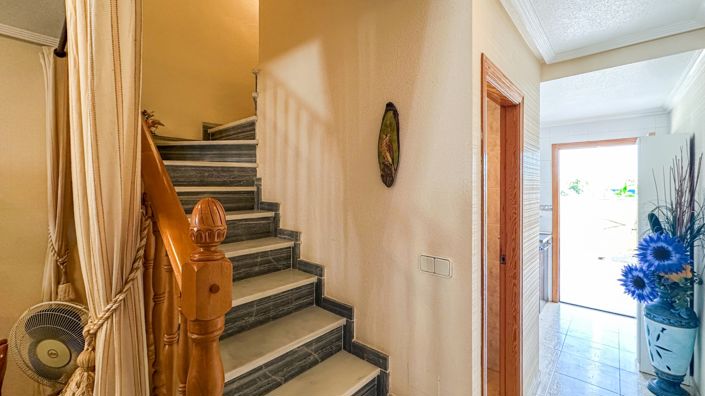 Image No.26-2 Bed Townhouse for sale