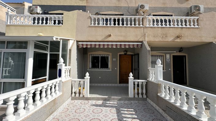 Image No.37-2 Bed Townhouse for sale