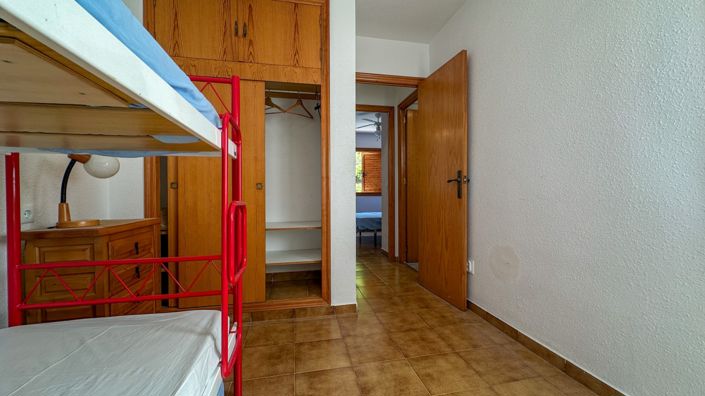 Image No.19-3 Bed Townhouse for sale
