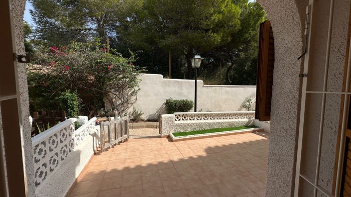 Image No.25-3 Bed Townhouse for sale