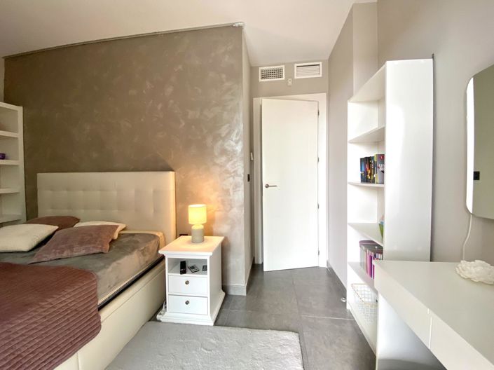 Image No.33-3 Bed Apartment for sale