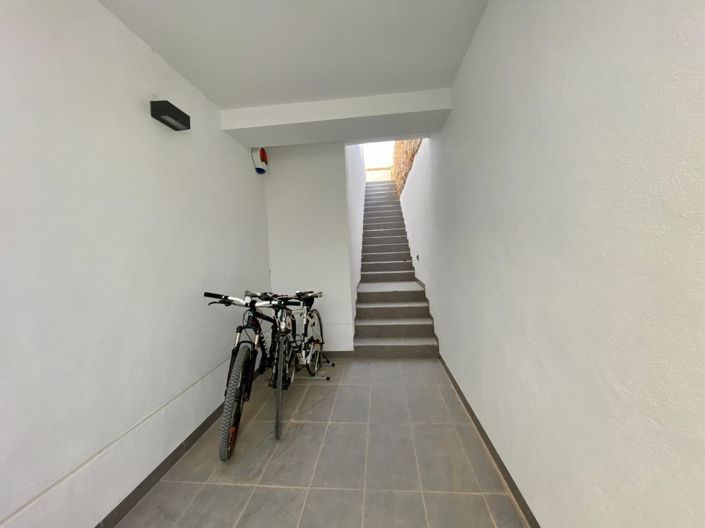 Image No.41-3 Bed Apartment for sale