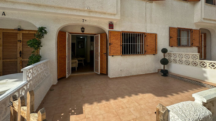 Image No.26-3 Bed Townhouse for sale