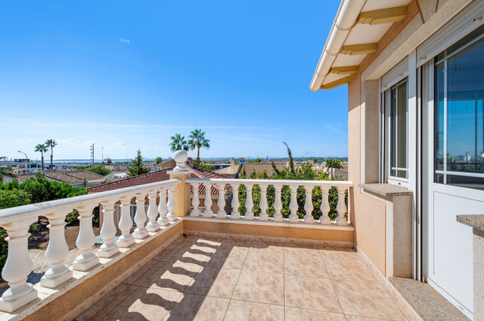 Image No.35-7 Bed Villa for sale