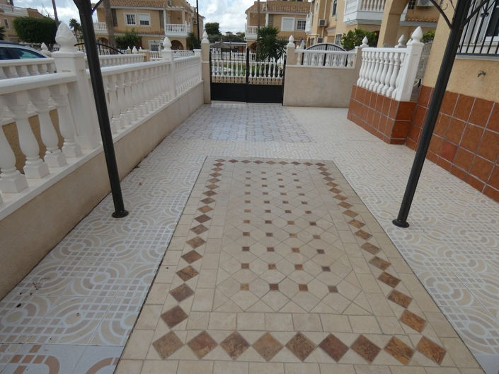 Image No.8-3 Bed Townhouse for sale