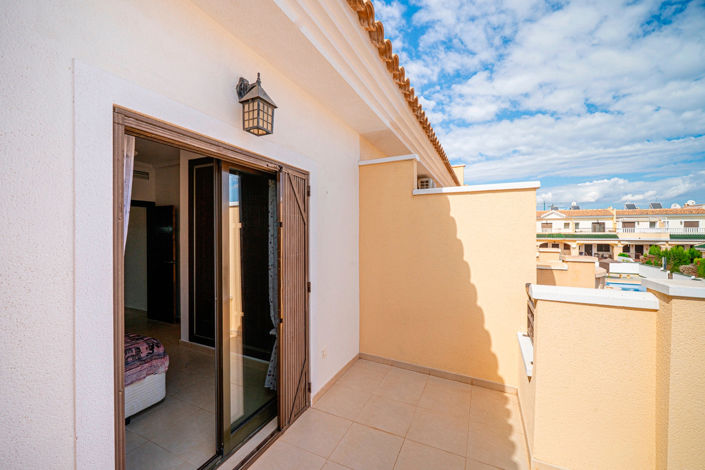 Image No.27-2 Bed Townhouse for sale