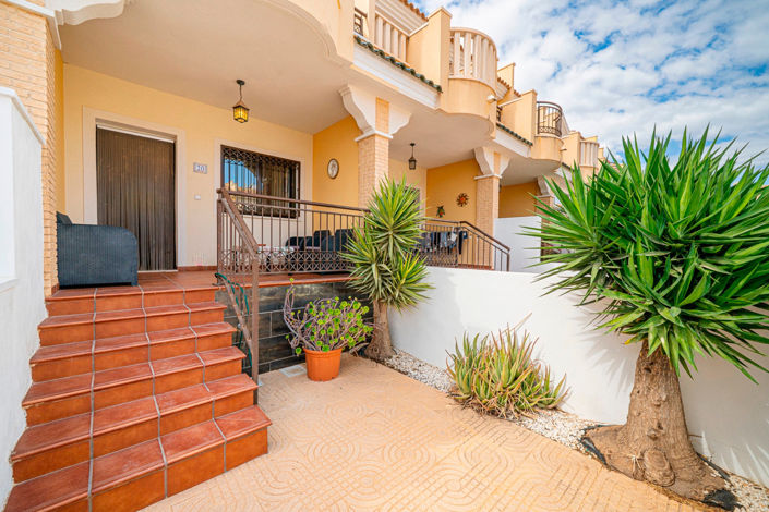 Image No.31-2 Bed Townhouse for sale