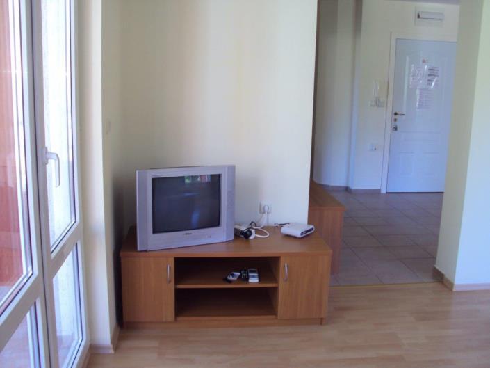 Image No.20-2 Bed Apartment for sale