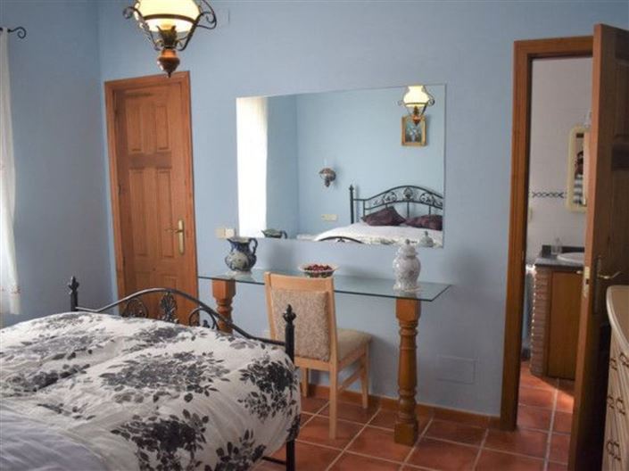 Image No.10-Maison de campagne de 4 chambres à vendre à El Burgo