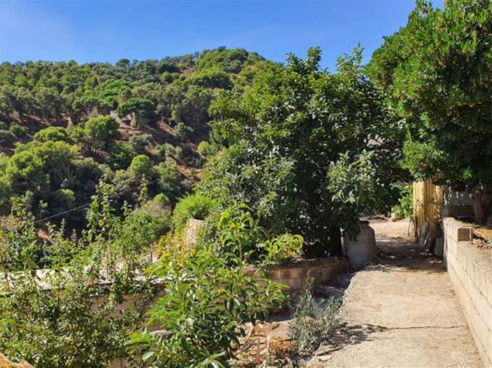 Image No.23-2 Bed Country House for sale