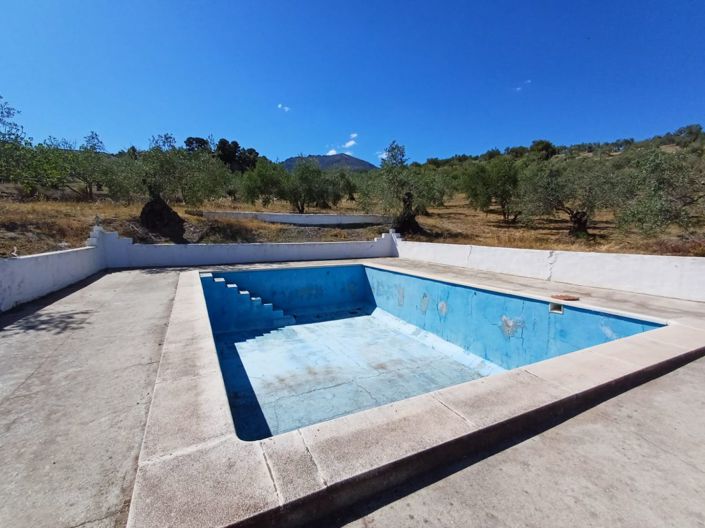 Image No.17-3 Bed Country House for sale