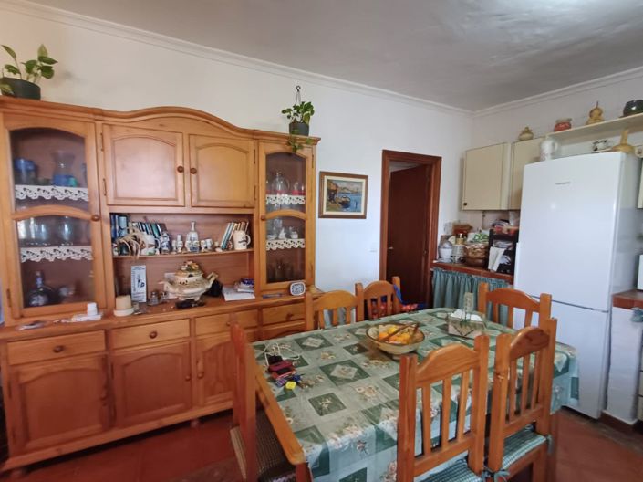 Image No.7-3 Bed Country House for sale