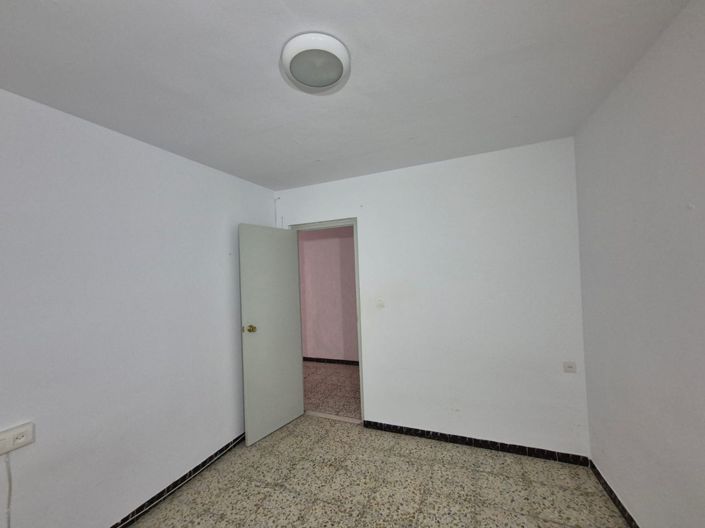 Image No.6-4 Bed Townhouse for sale