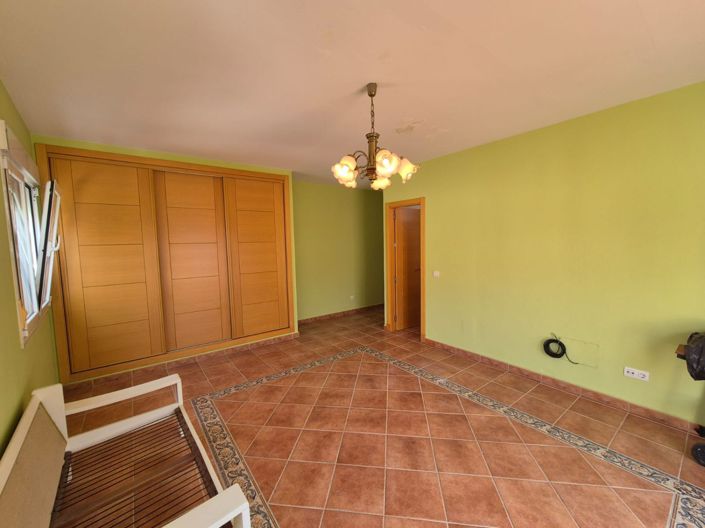 Image No.23-Maison de ville de 5 chambres à vendre à Guaro