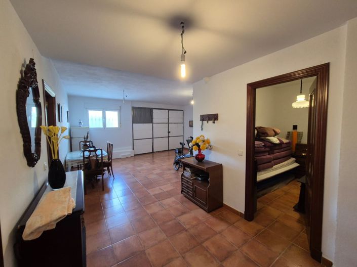 Image No.4-Maison de ville de 5 chambres à vendre à Guaro