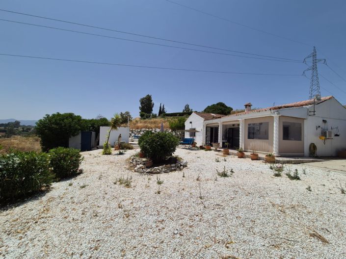 Image No.1-3 Bed Country House for sale