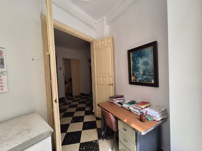 Image No.12-4 Bed Townhouse for sale