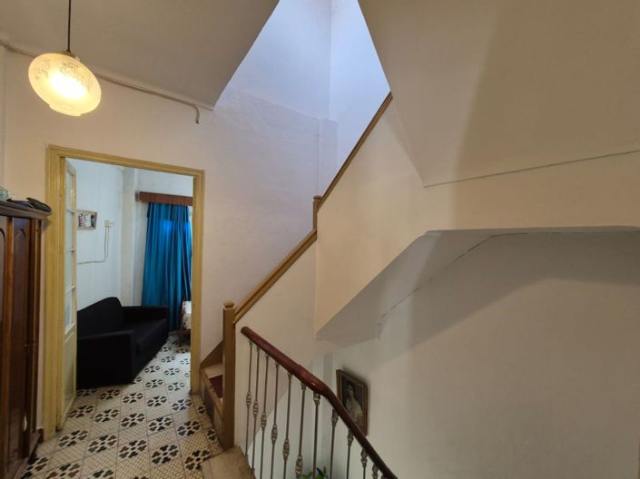 Image No.17-4 Bed Townhouse for sale