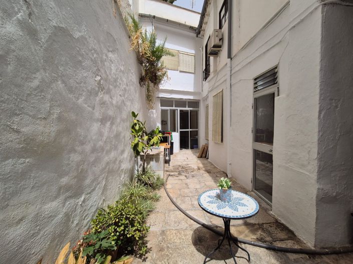 Image No.4-4 Bed Townhouse for sale