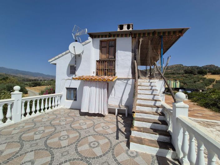 Image No.2-5 Bed Country House for sale