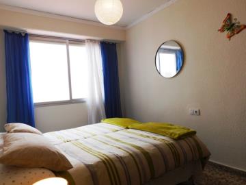 bedroom-of-apartment-for-sale-in-denia