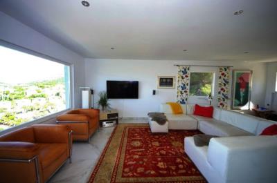 villa-for-sale-in-denia-living-room