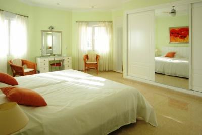 villa-for-sale-in-denia-bedroom-master