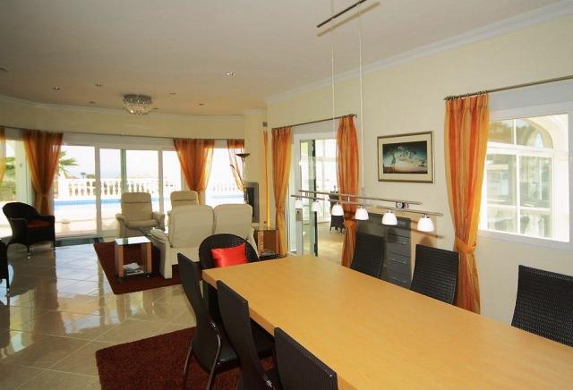 Image No.12-4 Bed Villa for sale