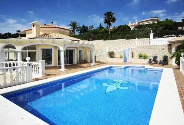 Image No.1-4 Bed Villa for sale