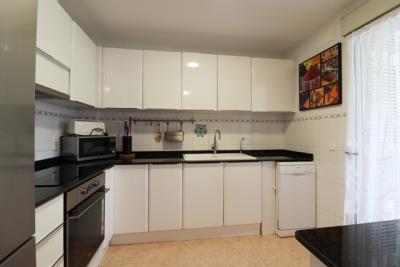 apartment-for-sale-in-denia-modern-kitchen