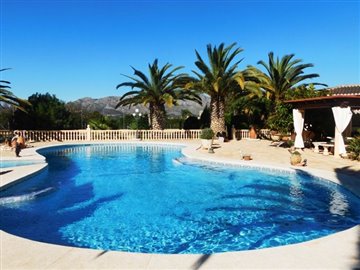 casa-en-venta-denia-piscina