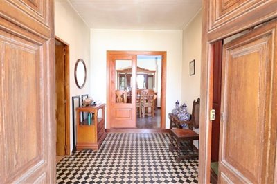 villa-for-sale-in-la-xara-entrance