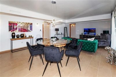 villa-for-sale-in-denia-living-room