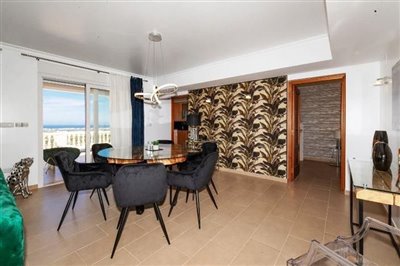 villa-for-sale-in-denia-lounge-1