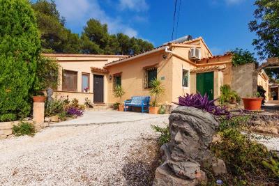 villa-for-sale-in-javea-front