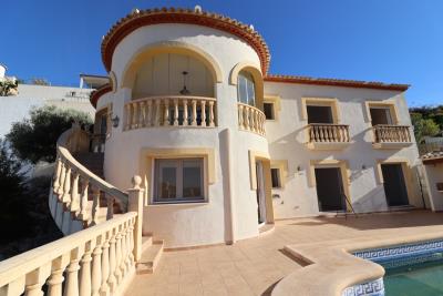 villa-for-sale-in-denia-property-with-pool