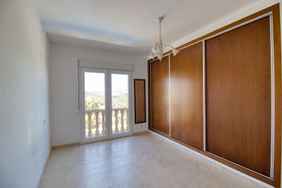 villa-for-sale-in-denia-master-bedroom