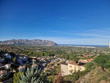 villa-for-sale-in-denia-views