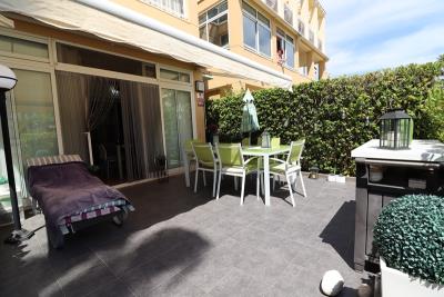 apartment-for-sale-in-denia-patio-area