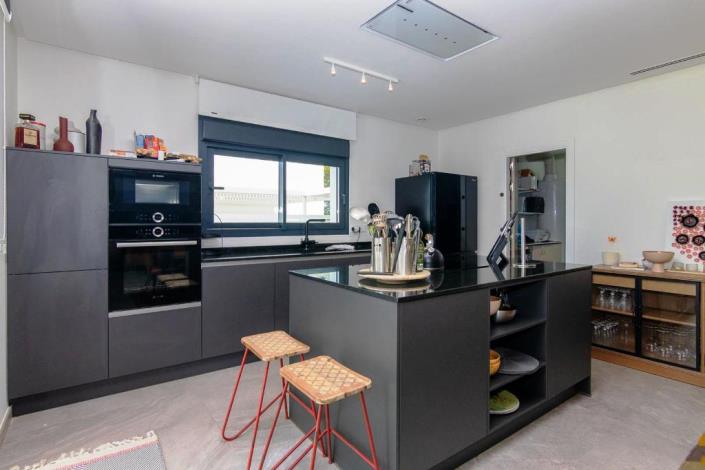 Image No.10-3 Bed House/Villa for sale