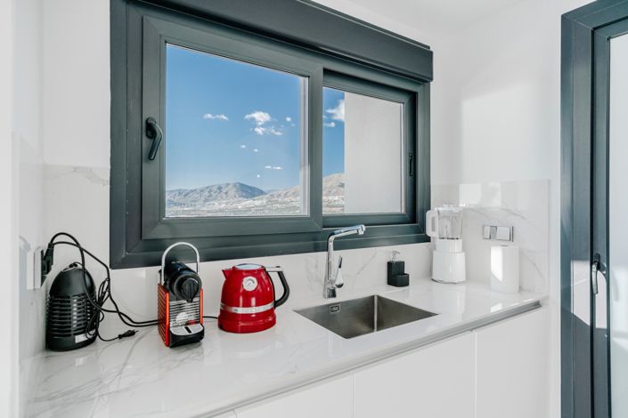 Image No.19-3 Bed Apartment for sale
