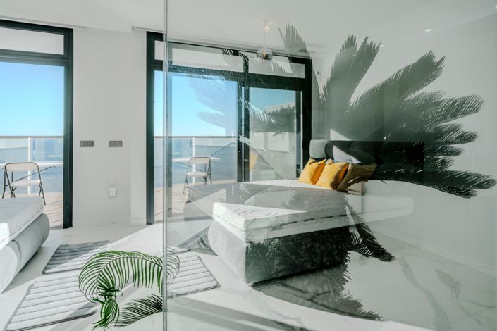 Image No.29-3 Bed Apartment for sale