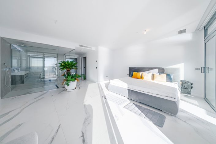 Image No.30-3 Bed Apartment for sale