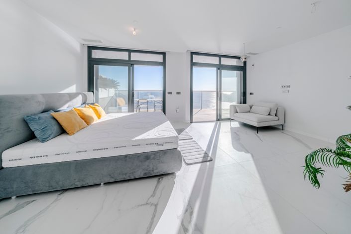 Image No.34-3 Bed Apartment for sale