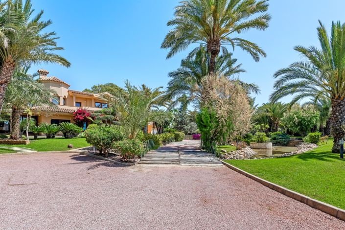 Image No.17-5 Bed Villa for sale